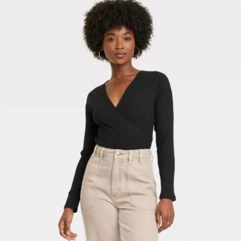 Universal thread women’s black long sleeve